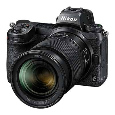 Nikon Z7 II Cámara Digital sin espejo con lente 24-70mm vista de perfil