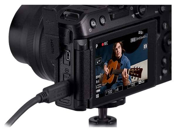 Transmitiendo vía web con la Nikon Z30 Cámara Digital