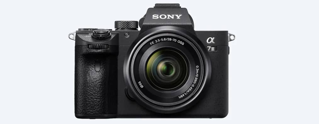 Cámara Sony A7 III vista frontal