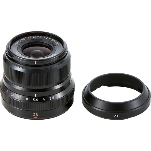 FUJIFILM Lente XF 23mm f/2 R WR y tapasol
