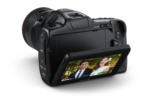 Pocket Cinema Camera 6K Pro pantalla semi-abierta