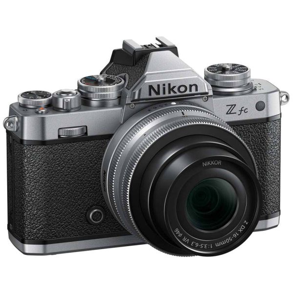 Nikon Z fc Cámara sin espejo con objetivo 16-50mm f/3.5-6.3 VR