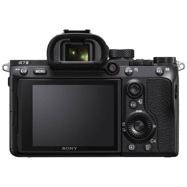 Sony Alpha a7 III Cámara digital sin espejo con lente de 28-70mm