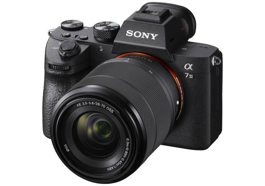 Cámara Sony A7 III vista de perfil
