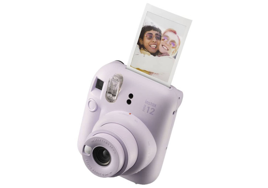 Instax Mini 12 lila Cámara de Película Instantánea vista frontal con foto impresa