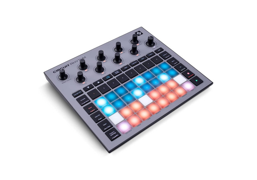 Novation Circuit Rhythm vista de perfil