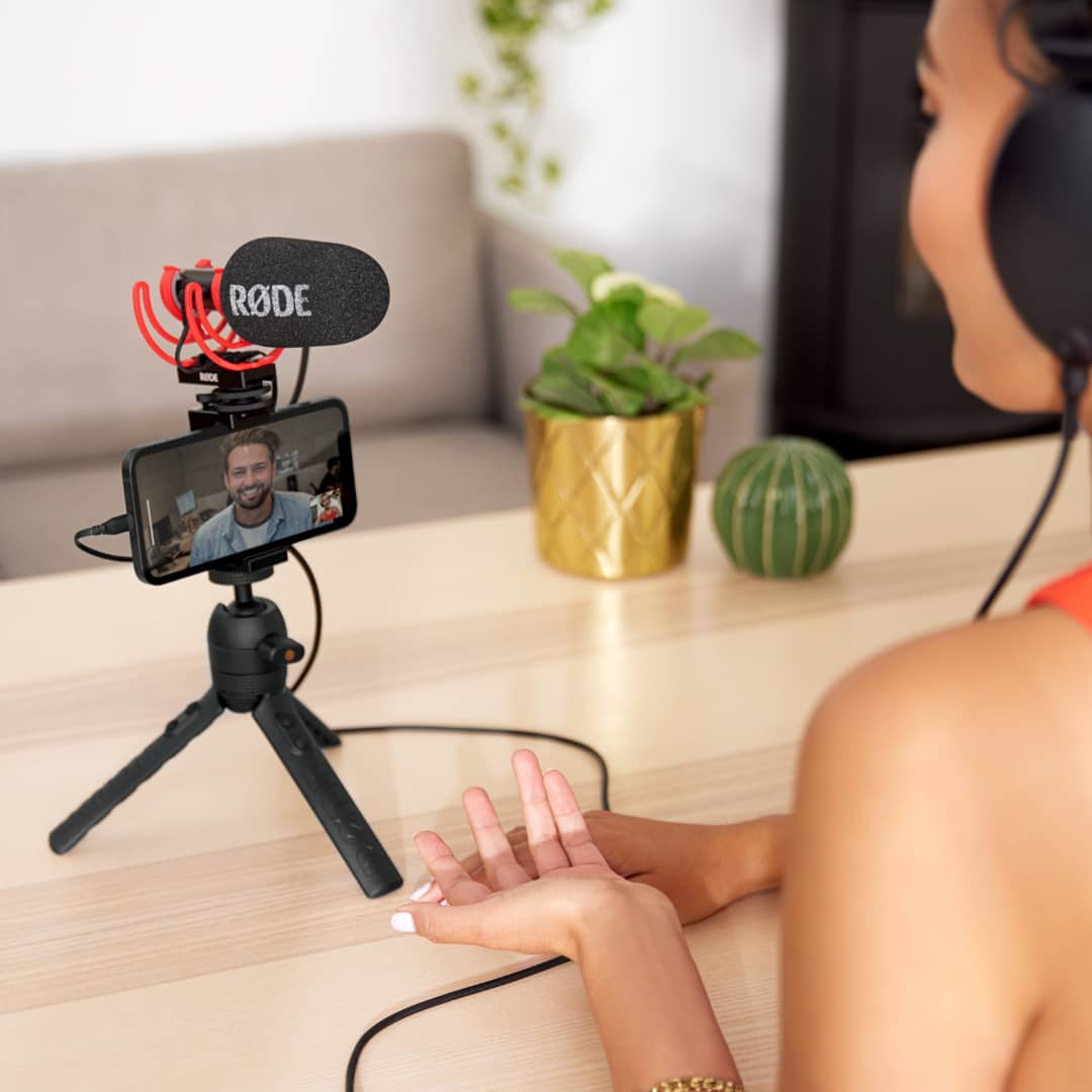 VideoMic Go II conectado a un smartphone